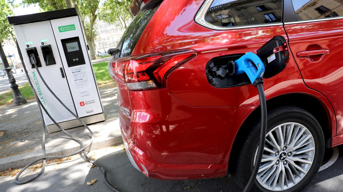 prestamos y ayudas para comprar un coche electrico