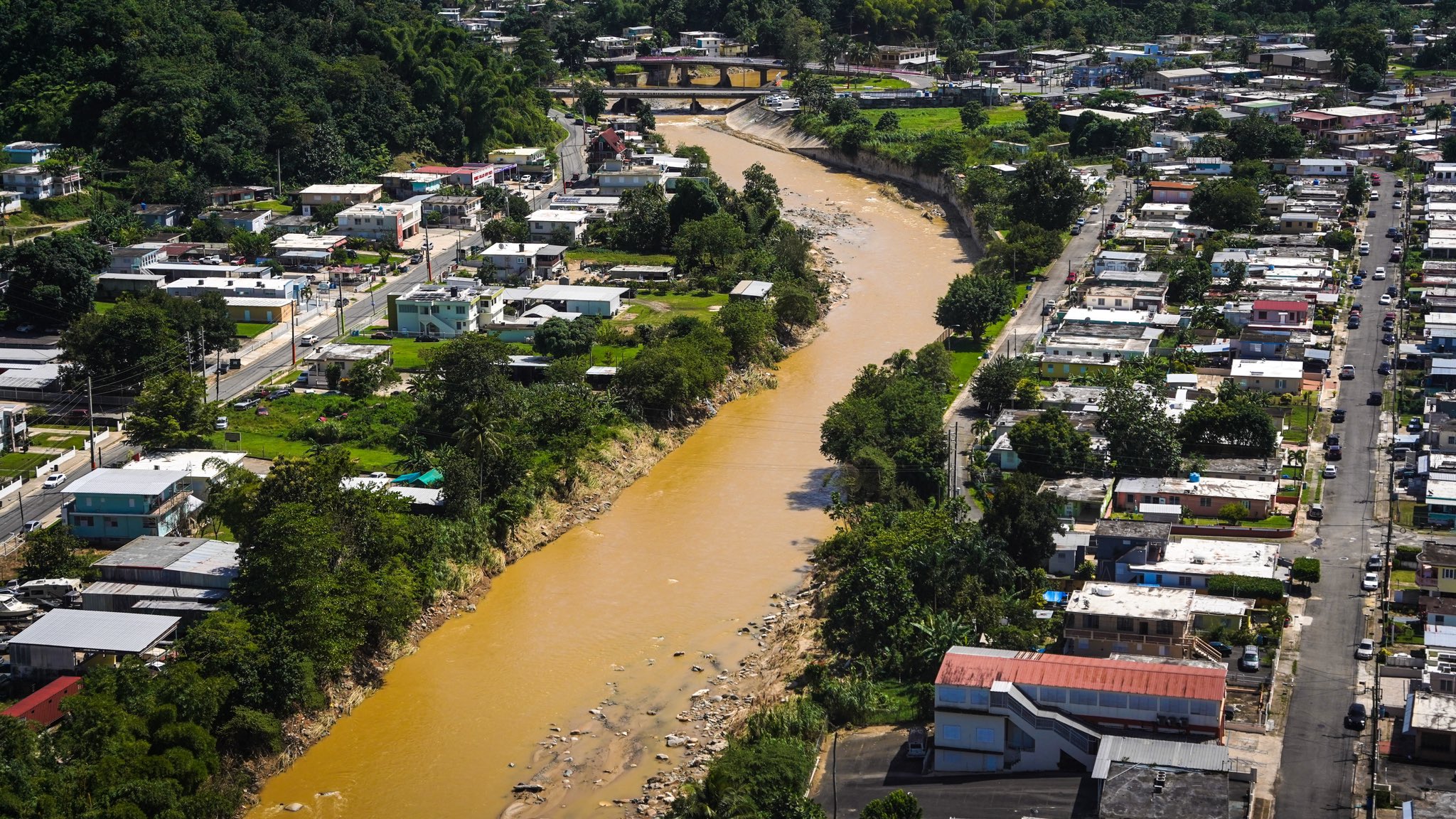 Cinco municipios más podrán solicitar ayuda a FEMA