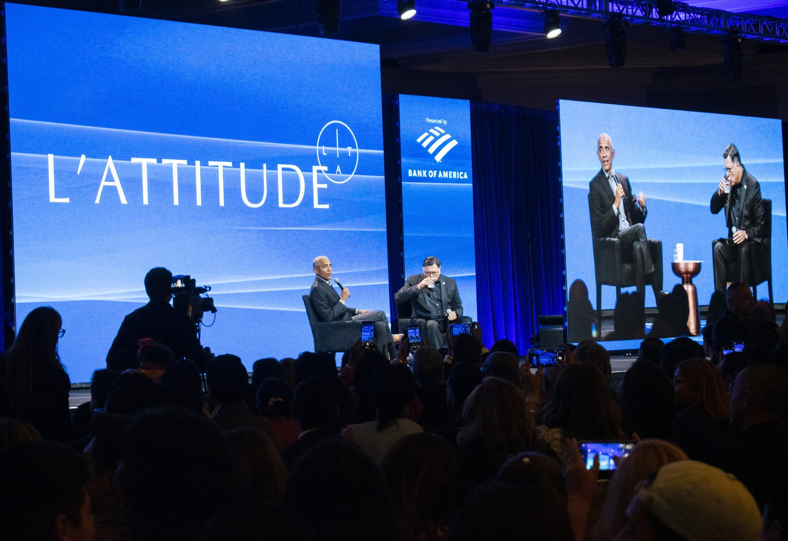 El expresidente Barack Obama habla en la Conferencia L’ATTITUDE en el centro de San Diego￼