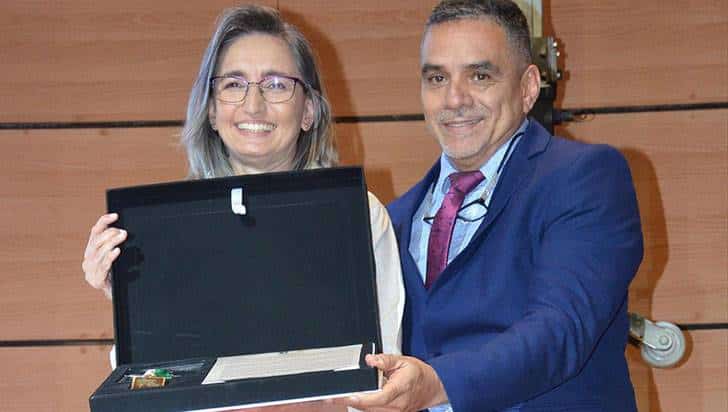 María Victoria Salazar recibió el premio Palma de Cera por su destacada trayectoria – La Crónica del Quindío