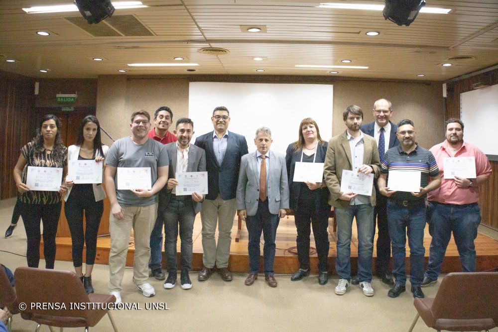 Entrega de certificados de una nueva Diplomatura – Noticias – UNSL