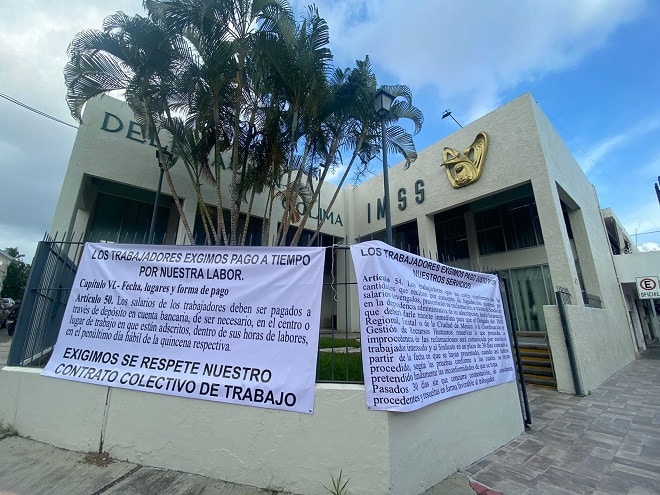 Exigen trabajadores del IMSS pago de prestaciones y quincenas – Noticias Va de Nuez