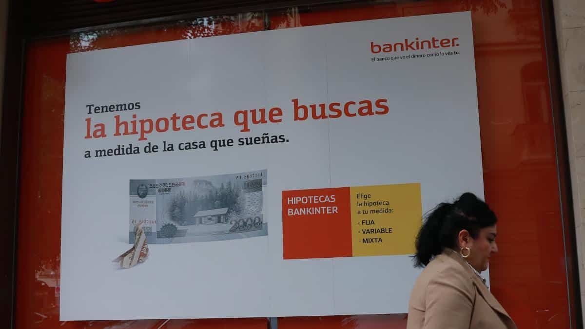 Por qué no te conviene cancelar la hipoteca con la gestoría del banco