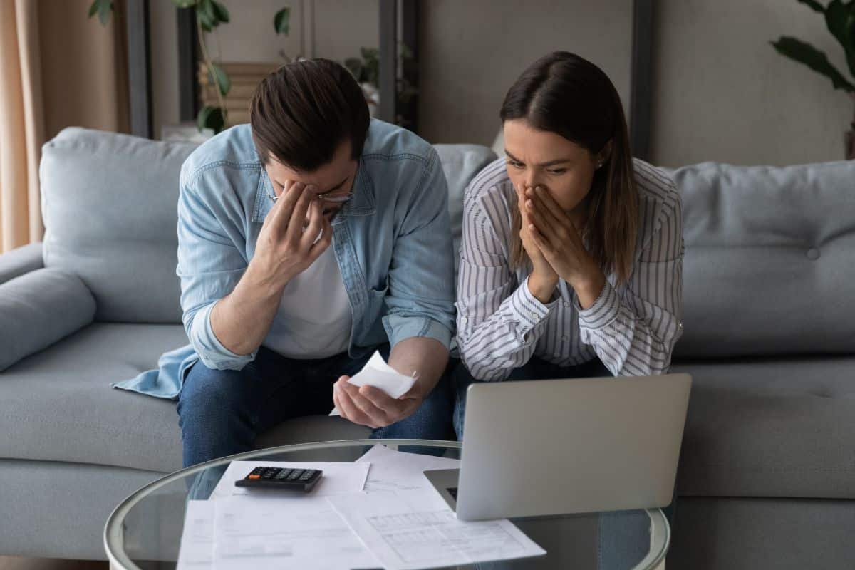 Encuesta descubre que los estadounidenses están más preocupados por el precio de las viviendas que por la recesión